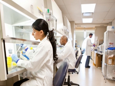 Essential considerations for working alone in laboratories